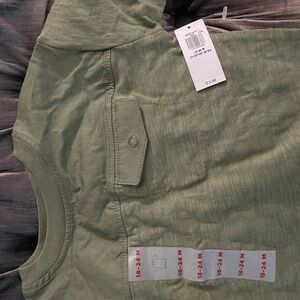 Green Short Sleeve Shirt
